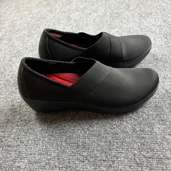 CROCS Women’s Black Dual Comfort Busy Day wedge Loafer size: 10 - Picture 1 of 10